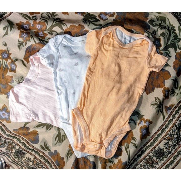 Carter's Babies Onesies - Picture 1 of 7